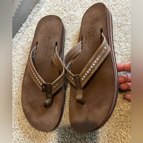 Rhinestone Rainbow Brown Slippers Sz 7 - Picture 2 of 8